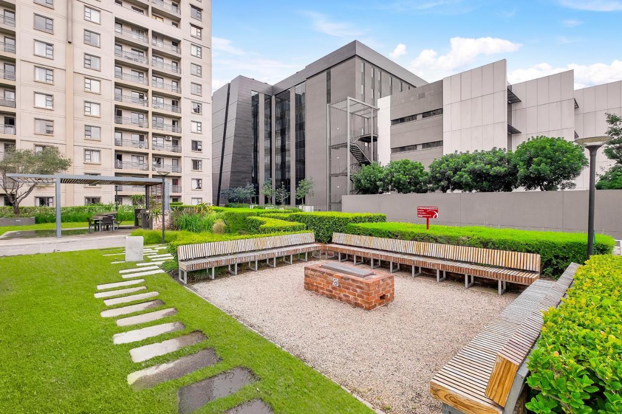 2 Bedroom 2 Bath Luxury - Sandton Cbd Johannesburg Luaran gambar