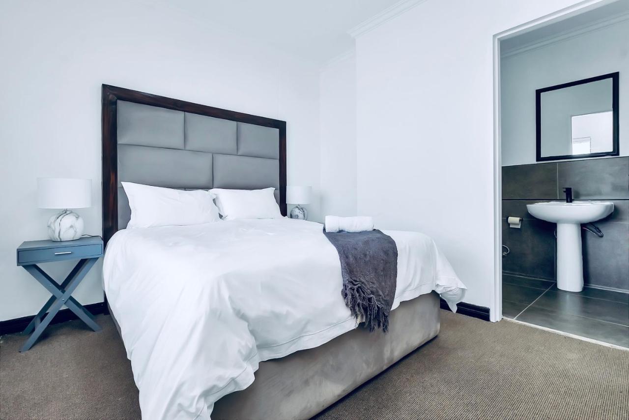 2 Bedroom 2 Bath Luxury - Sandton Cbd Johannesburg Luaran gambar
